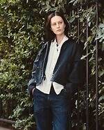 マーガレット・ハウエル×バブアーのアウター、“太畝コーデュロイ襟”のオイルトレンチコートなど｜写真26