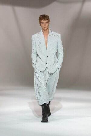 リンシュウ(RYNSHU) 2026年春夏ウィメンズ&メンズコレクション  - 写真1