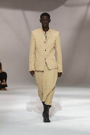 リンシュウ(RYNSHU) 2026年春夏ウィメンズ&メンズコレクション  - 写真16