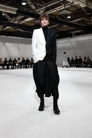 リンシュウ(RYNSHU) 2026年春夏ウィメンズ&メンズコレクション  - 写真37