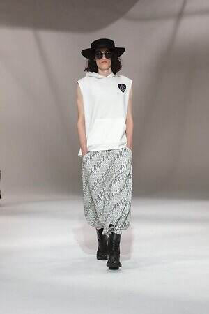 リンシュウ(RYNSHU) 2026年春夏ウィメンズ&メンズコレクション  - 写真40