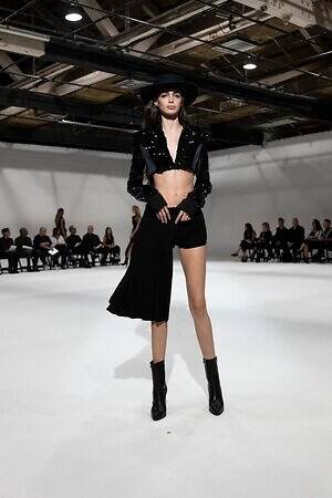 リンシュウ(RYNSHU) 2026年春夏ウィメンズ&メンズコレクション  - 写真49