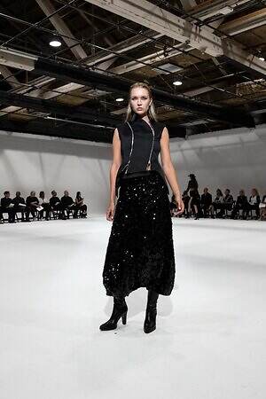 リンシュウ(RYNSHU) 2026年春夏ウィメンズ&メンズコレクション  - 写真52