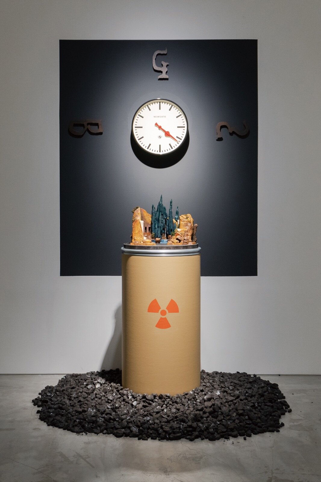 若江漢字 《時の光の下に II(死の島)》 1989〜2024年 photo: Koda Mori