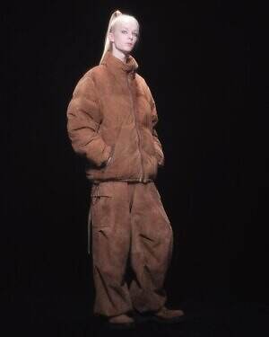 エー レザー(A LEATHER) 2025-26年秋冬ウィメンズコレクション  - 写真4