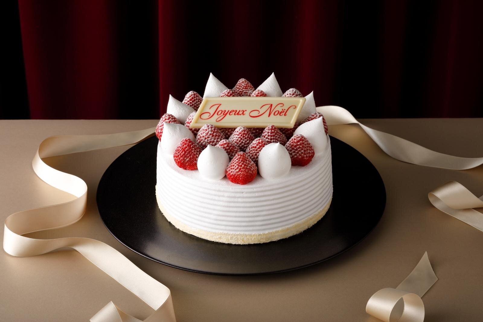 ホテルニューオータニ25年クリスマスケーキ、あまおう苺＆メロンの"エクストラスーパーショートケーキ"｜写真4