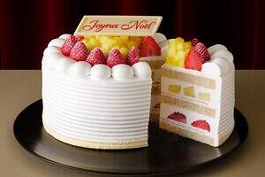 ホテルニューオータニ25年クリスマスケーキ、あまおう苺＆メロンの"エクストラスーパーショートケーキ"