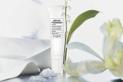 メゾン マルジェラ「レプリカ」フレグランス初のリップバーム、レイジーサンデー モーニング×バニラの香り