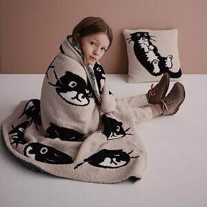 アフタヌーンティー・リビング“もふもふふかふか”犬と猫の雑貨、ルームシューズやブランケット｜写真11