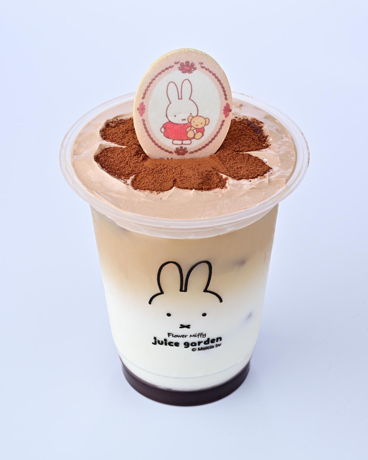 「フラワーミッフィー チョコレートコスモスほうじ茶モカ」750円 ※テイクアウトのみ
