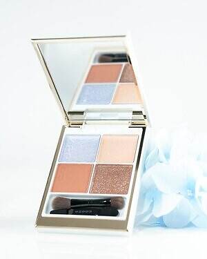 SUQQU2025年クリスマスコフレ、“光のユーフォリア”キラキラアイシャドウ＆多幸感ミニチーク｜写真13