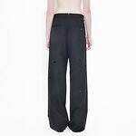 ドレスドアンドレスド“星空のようにダメージを散りばめた”テーラードジャケット、渋谷西武の限定ストアで｜写真9