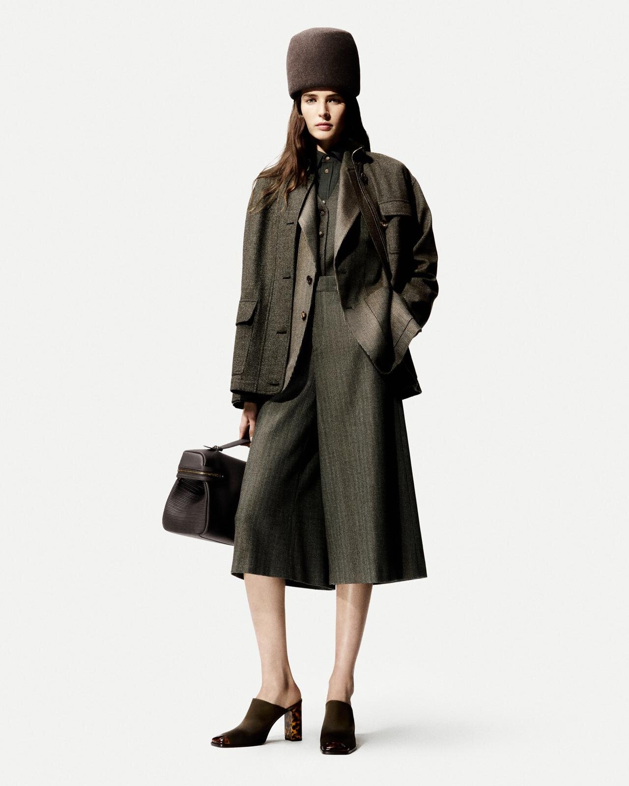 ロロ・ピアーナ(Loro Piana) 2025-26年秋冬ウィメンズコレクション  - 写真14