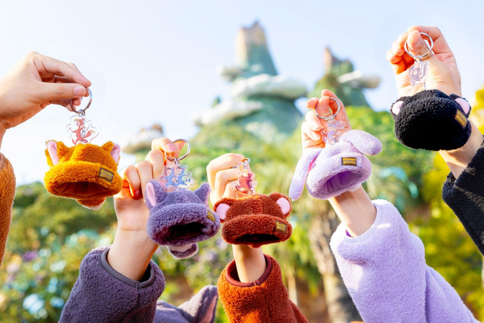 東京ディズニーシー「ファンタジースプリングス」グッズ、ロストキッズなりきりパーカーなど｜写真54