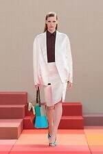 フェンディ 2026年春夏コレクション - ピクセルアートの世界へ｜写真1