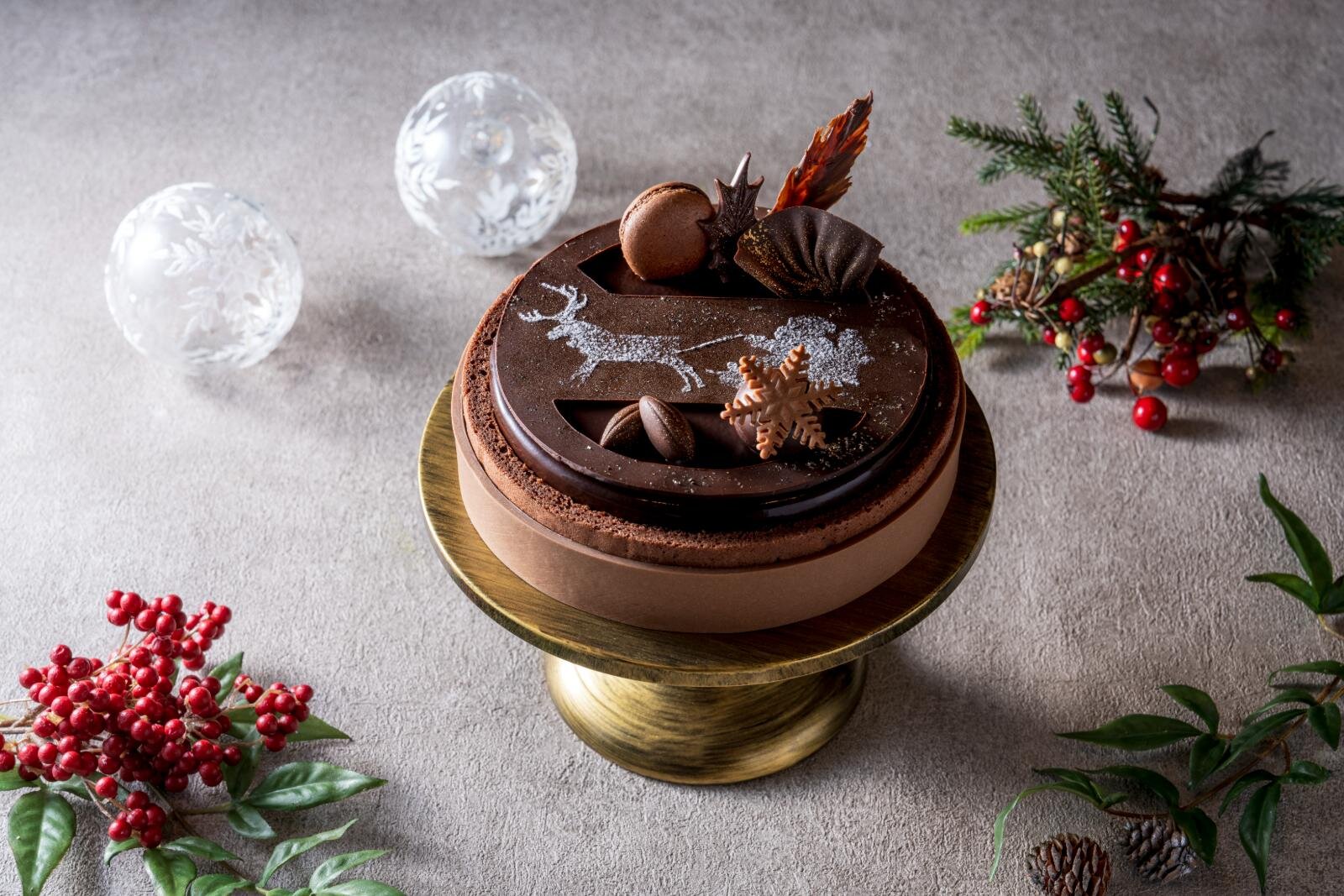 ハイアット リージェンシー 東京25年クリスマス、“隠れトナカイ”チョコムース＆ロングショートケーキ｜写真5