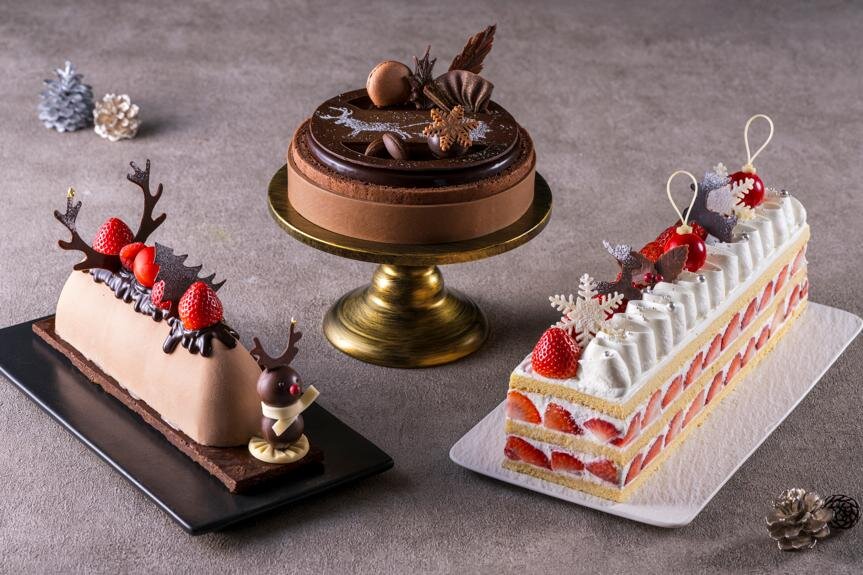 ハイアット リージェンシー 東京25年クリスマス、“隠れトナカイ”チョコムース＆ロングショートケーキ