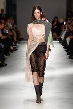 ヌメロ ヴェントゥーノ 2026年春夏コレクション - ロマンティックな反逆｜写真1