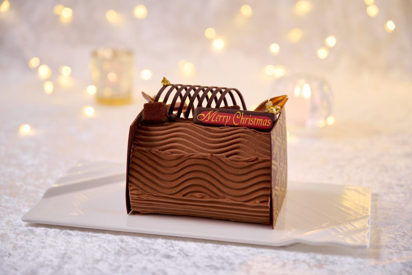 帝国ホテル 大阪、“お菓子の家＆ツリー”で彩る苺のクリスマスケーキ「古都華＆あまおう」たっぷり使用｜写真6