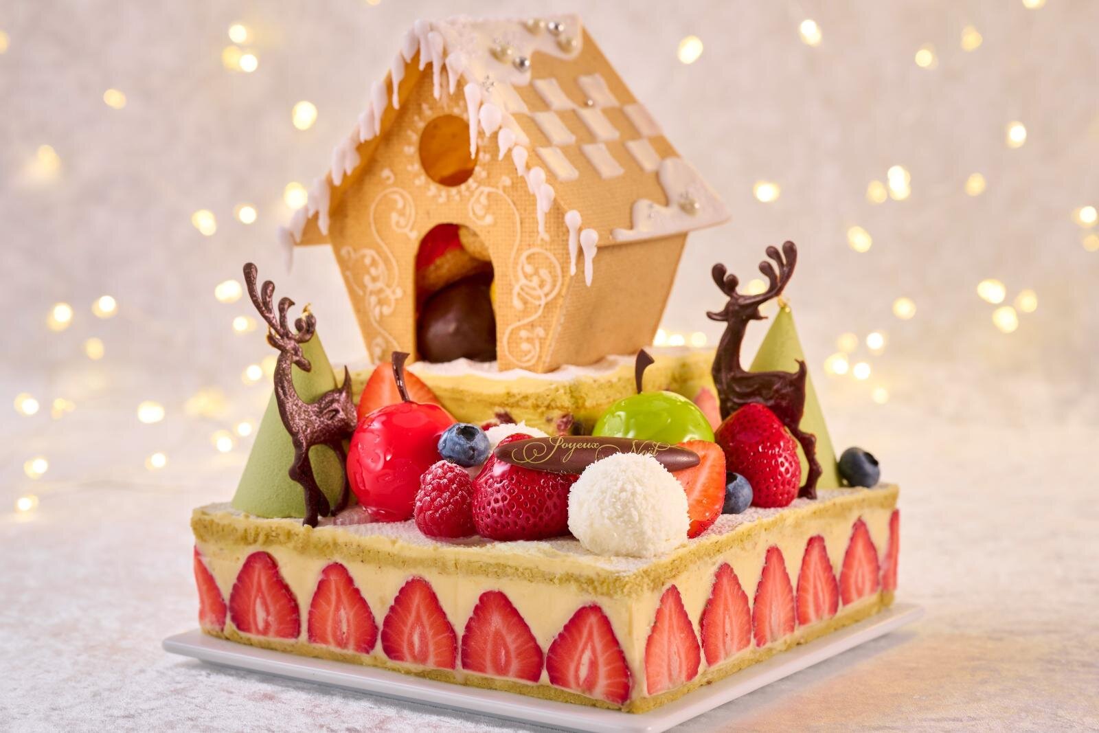 帝国ホテル 大阪、“お菓子の家＆ツリー”で彩る苺のクリスマスケーキ「古都華＆あまおう」たっぷり使用