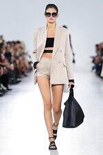 マックスマーラ 26年春夏コレクション - “芸術の女王”ポンパドゥール夫人をミューズに｜写真32