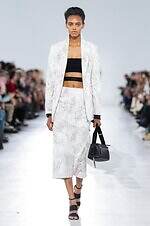 マックスマーラ 26年春夏コレクション - “芸術の女王”ポンパドゥール夫人をミューズに｜写真35