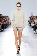 マックスマーラ 26年春夏コレクション - “芸術の女王”ポンパドゥール夫人をミューズに｜写真50