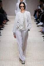 エンポリオ アルマーニ 26年春夏コレクション - 旅の煌めき、夢心地な余韻｜写真17