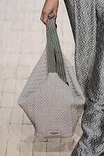 エンポリオ アルマーニ 26年春夏コレクション - 旅の煌めき、夢心地な余韻｜写真25