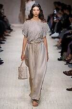 エンポリオ アルマーニ 26年春夏コレクション - 旅の煌めき、夢心地な余韻｜写真51