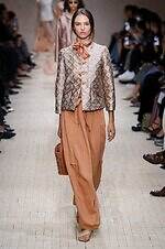 エンポリオ アルマーニ 26年春夏コレクション - 旅の煌めき、夢心地な余韻｜写真57