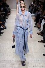 エンポリオ アルマーニ 26年春夏コレクション - 旅の煌めき、夢心地な余韻｜写真73