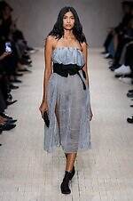 エンポリオ アルマーニ 26年春夏コレクション - 旅の煌めき、夢心地な余韻｜写真104