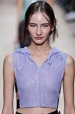 エンポリオ アルマーニ 26年春夏コレクション - 旅の煌めき、夢心地な余韻｜写真111