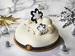 ザ・リッツ・カールトン大阪25年クリスマス、“ベルベット風リボン”の苺ケーキ＆純白チーズケーキなど｜写真3