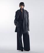 ケイスケヨシダ“ケープ仕様”2WAYトレンチコート＆大胆リボンのオーバーサイズシャツ｜写真5