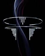 アーカー“シャンデリア”着想プラチナジュエリー、リングやダイヤモンドチェーン揺らめくピアス｜写真5