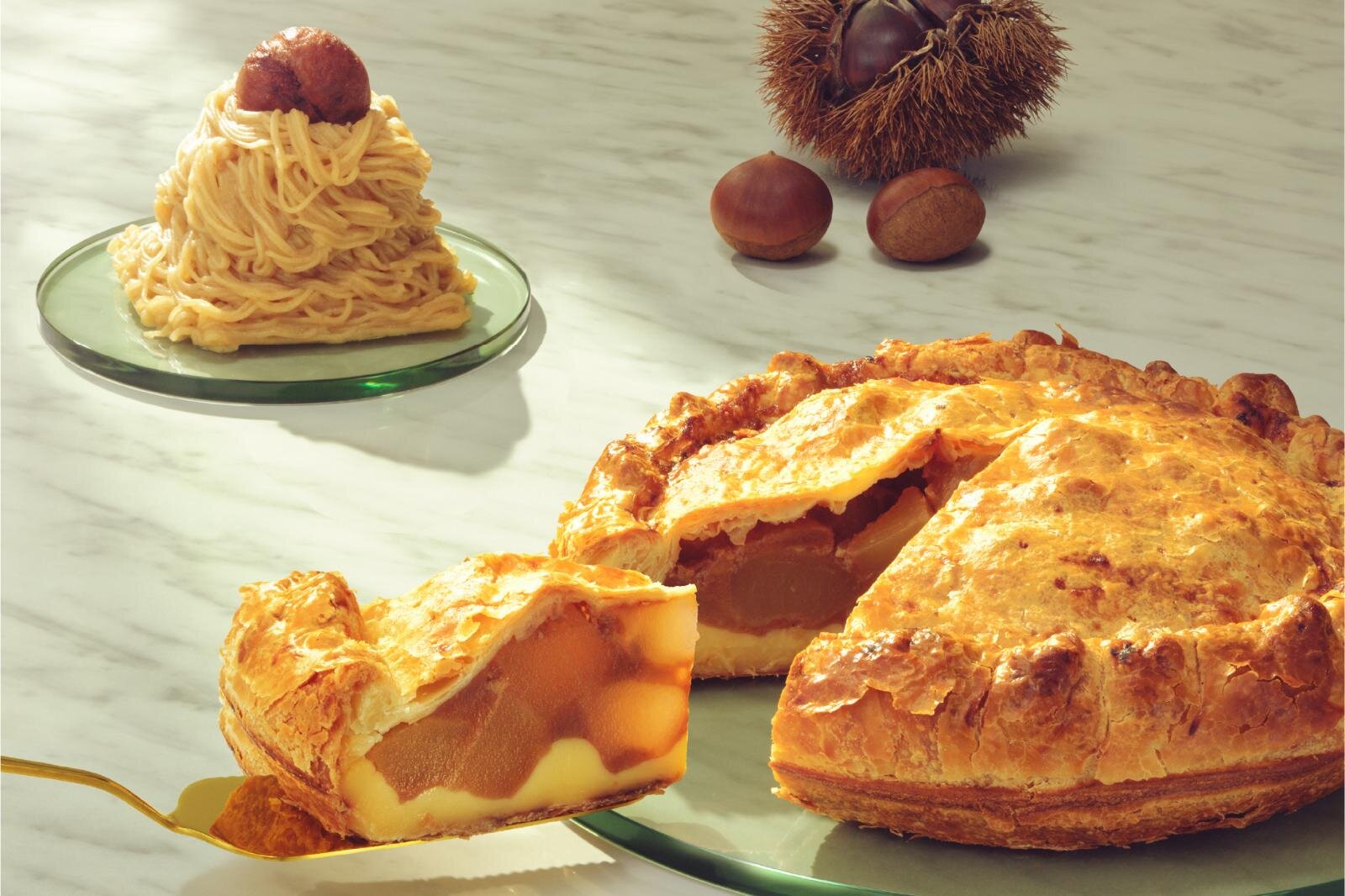 スターバックス秋スイーツ第2弾、大粒栗がのった濃厚モンブラン＆‟スパイス香る”アップルパイ