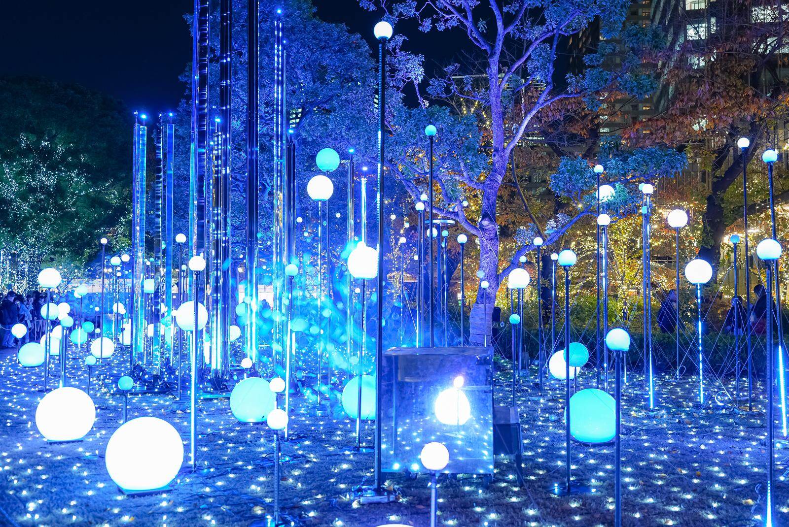 東京ミッドタウン“しゃぼん玉＆雪”が舞う25年クリスマスイルミネーション、屋外スケートリンクも｜写真2