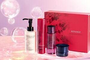 アテニア25年冬コフレ、ハリツヤ肌特化の美容液やマスクなど“うるおい”スキンケアキット