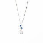 キャス キッドソンのフラワーモチーフジュエリー、“ローズの蕾”ネックレス＆白い花のシルバーリング｜写真6