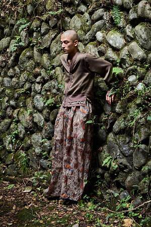 ヘオース(HEōS) 2026年春夏ウィメンズ&メンズコレクション  - 写真17