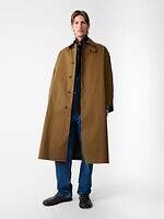 マッキントッシュ×スタジオ ニコルソン“完全防水”ゴム引きコート、ゆったりシルエットで｜写真14