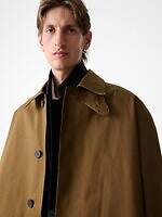 マッキントッシュ×スタジオ ニコルソン“完全防水”ゴム引きコート、ゆったりシルエットで｜写真9