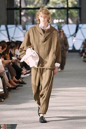 アドルフォドミンゲス(ADOLFO DOMINGUEZ) 2026年春夏ウィメンズ&メンズコレクション  - 写真6