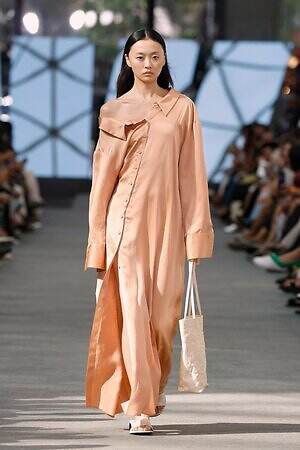 アドルフォドミンゲス(ADOLFO DOMINGUEZ) 2026年春夏ウィメンズ&メンズコレクション  - 写真8