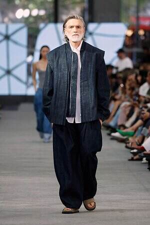 アドルフォドミンゲス(ADOLFO DOMINGUEZ) 2026年春夏ウィメンズ&メンズコレクション  - 写真48