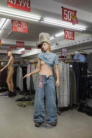 アヴァヴァヴ(AVAVAV) 2026年春夏ウィメンズ&メンズコレクション  - 写真23