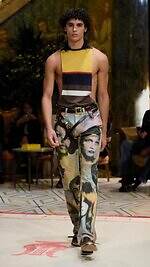 ヴェルサーチェ 26年春夏コレクション - 日常に根ざした官能性｜写真2