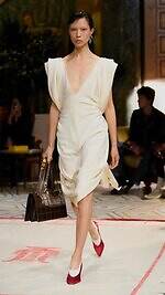 ヴェルサーチェ 26年春夏コレクション - 日常に根ざした官能性｜写真15